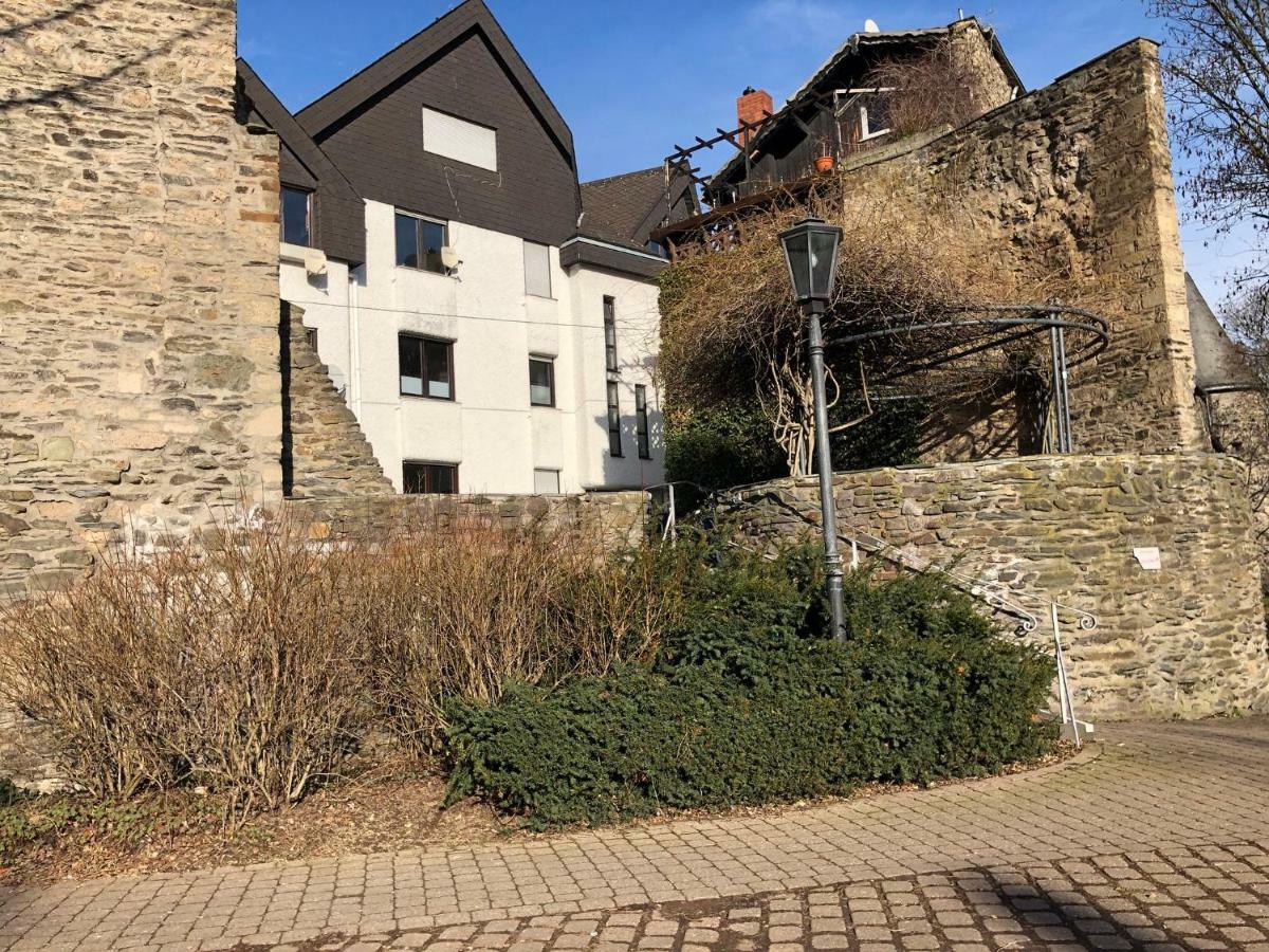 Ferienwohnung "Am Ochsentor" Andernach Bagian luar foto